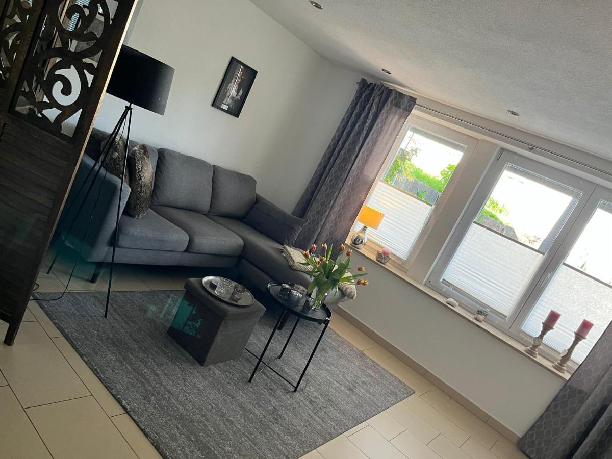 Schoene Ferienwohnung 2,5 Zimmer In Stadtnaehe Mit Eigenem Hofgarten Balingen Ngoại thất bức ảnh