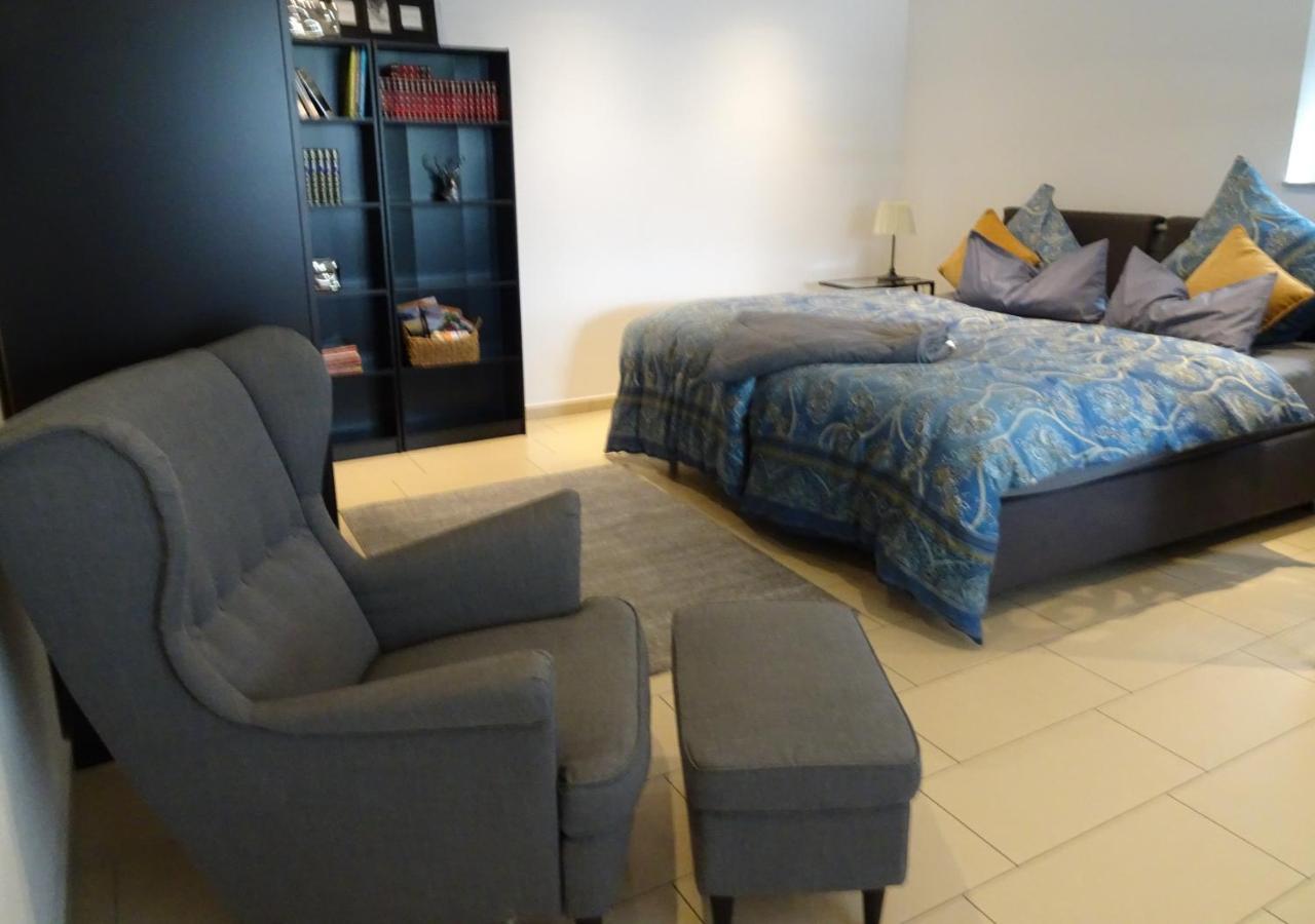 Schoene Ferienwohnung 2,5 Zimmer In Stadtnaehe Mit Eigenem Hofgarten Balingen Ngoại thất bức ảnh