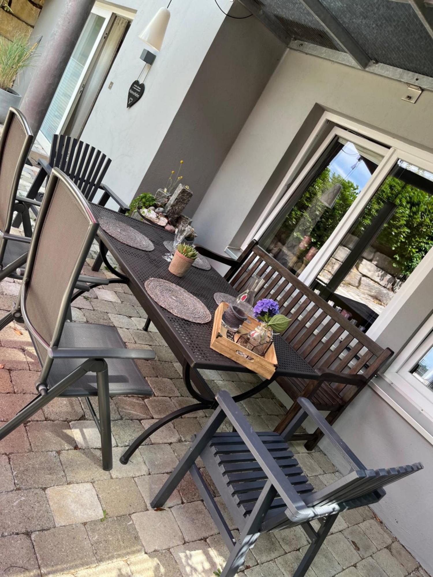 Schoene Ferienwohnung 2,5 Zimmer In Stadtnaehe Mit Eigenem Hofgarten Balingen Ngoại thất bức ảnh